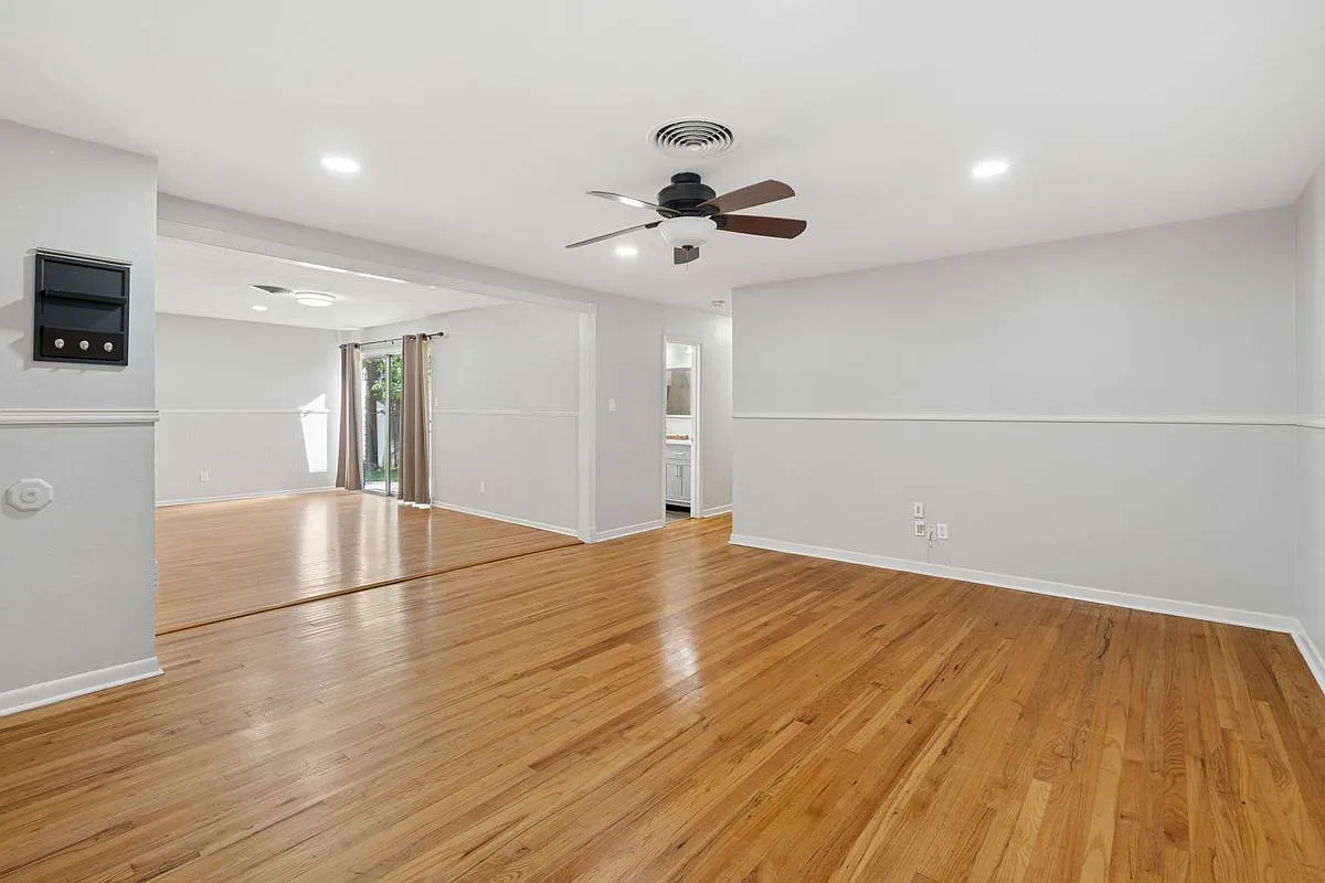 3 bed, 2.0 bath, 1660 sqft, $3,000 — Photo 4