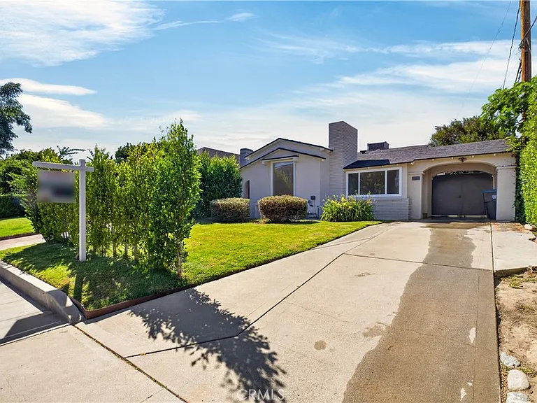 1713 W Alameda Ave — Photo 4