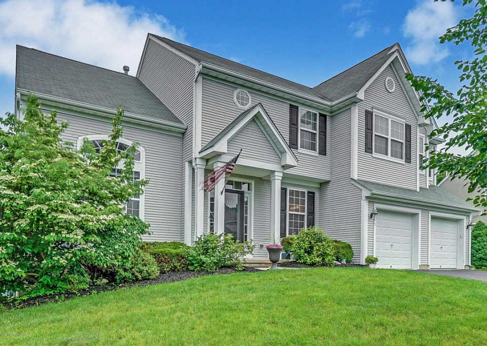1st image of 2417 Village Green Ct