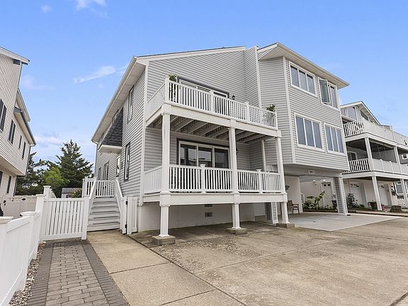 2nd image of 7809 Roberts Ave #N