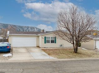 369 Mineral Springs Cir, Parachute, CO 81635