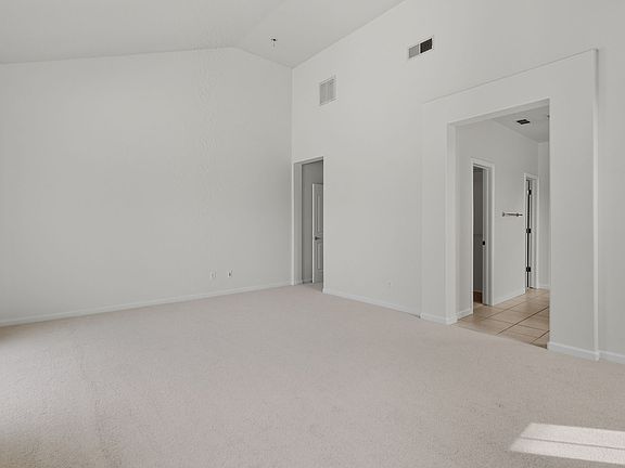 5th image of 155 E Heritage Dr
