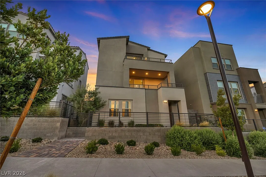 3 bed, 3.5 bath, 1786 sqft, $2,850 — Photo 1