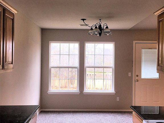 4th image of 1158 N Hickory Ln