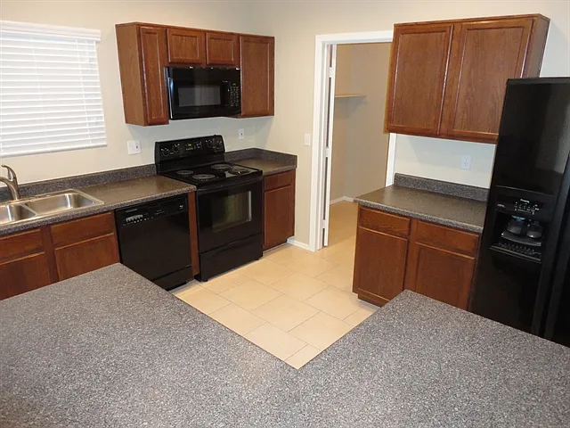 9128 E Plana Ave — Photo 2