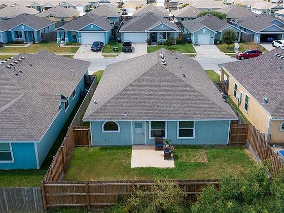 4th image of 7410 Russ Ln
