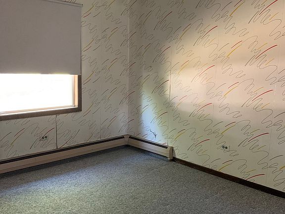 5th image of 8755 Moody Ave