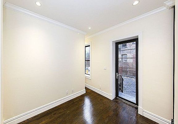 4th image of 350 E 13th St #I