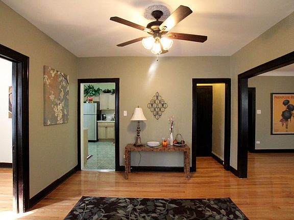 2nd image of 10922 S Vernon Ave #1