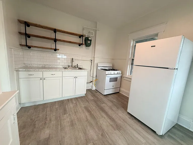 316 Taylor Ave #4 — Photo 25