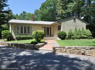 111 Tillinghast Rd, East Greenwich, RI 02818