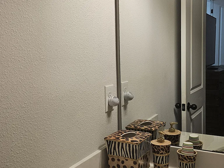 244 Lake Smart Cir — Photo 11