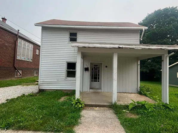 206 N Main St, Roseville, OH 43777