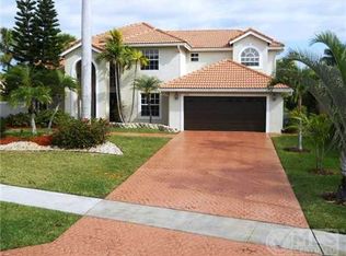 20385 Hacienda Ct, Boca Raton, FL 33498
