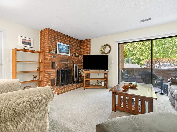 5th image of 103 Turtle Creek Rd APT 1