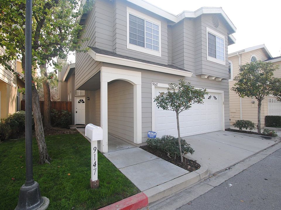 1st image of 9147 Noble Ave