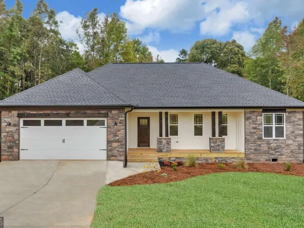 329 Dixie Ct, Mount Airy, GA 30563