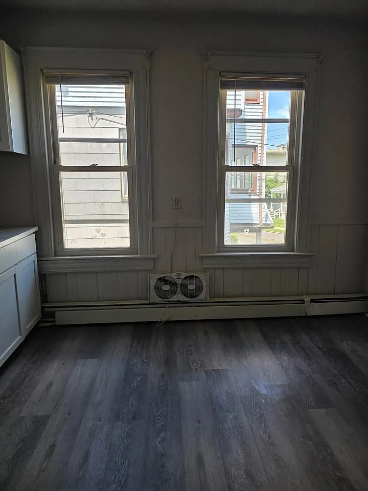 2 bed, 1000 sqft, $1,595 — Photo 4