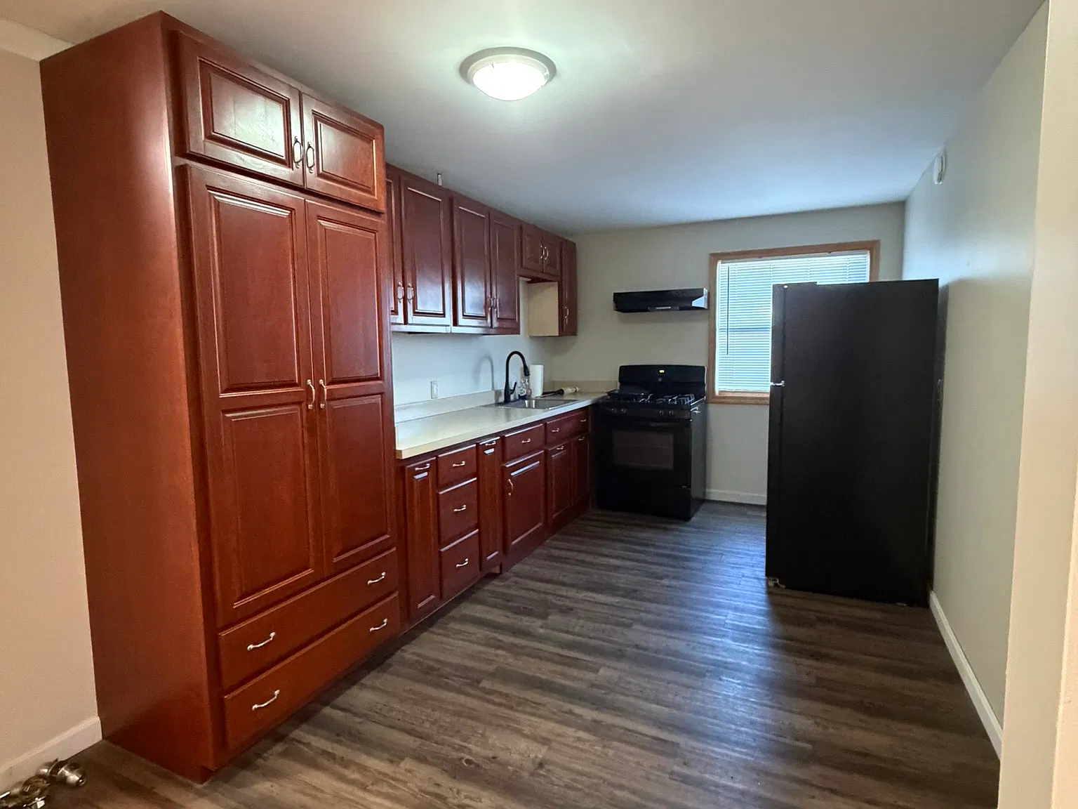 1 bed, 650 sqft, $1,050 — Photo 1
