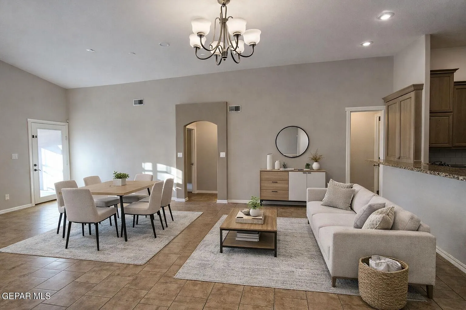 3 bed, 1667 sqft, $2,000 — Photo 2