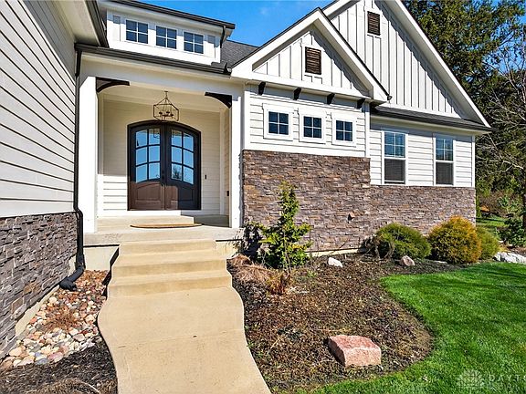 3rd image of 7425 Stoneham Cir