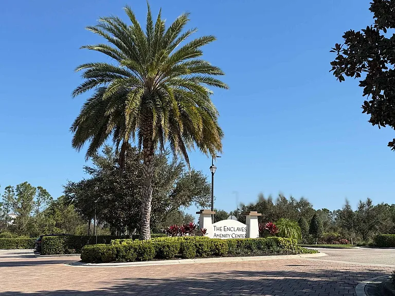 224 Captiva Dr #ID1256089P — Photo 37