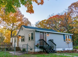 944 7th St SE, Forest Lake, MN 55025