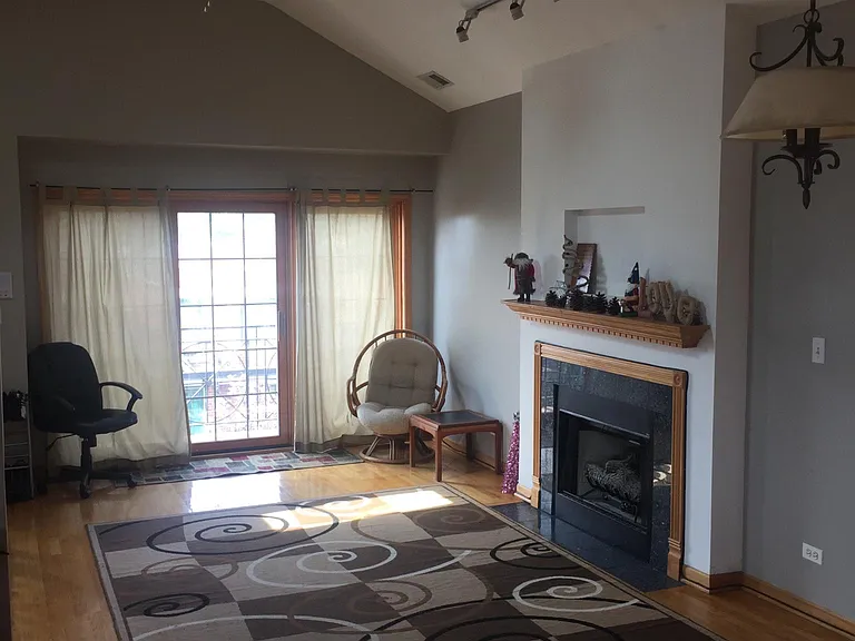 2445 W Polk St #3 — Photo 1