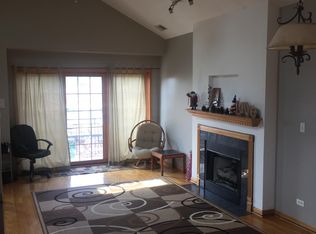 2445 W Polk St APT 3, Chicago, IL 60612