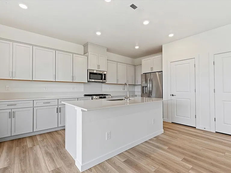 8206 W Grey Alder Dr — Photo 6