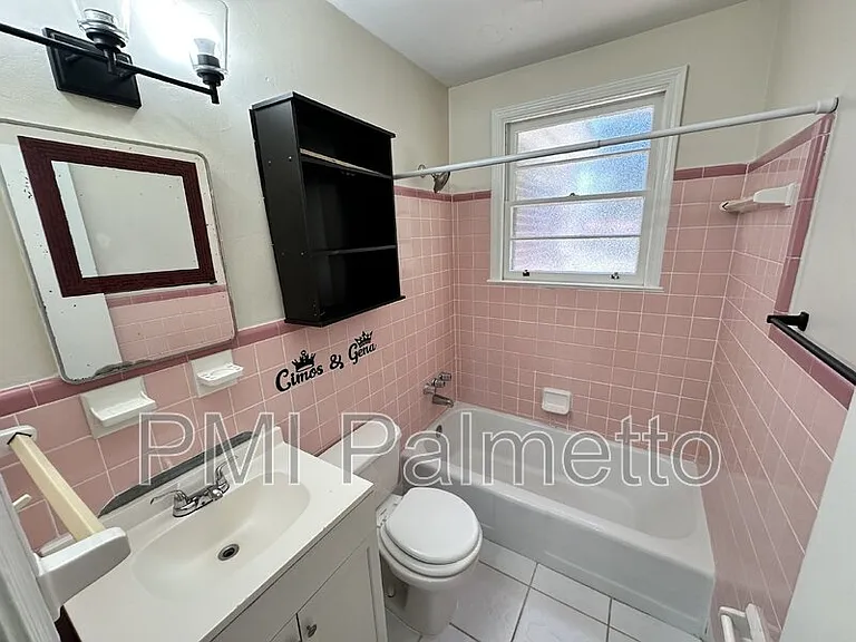 1719 Burnham St — Photo 9