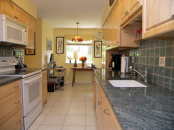 3rd image of 105 High Meadow Ln #105