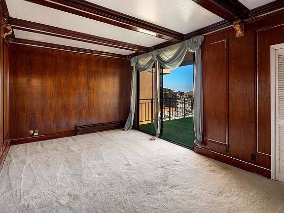 The Bedroom with a deck