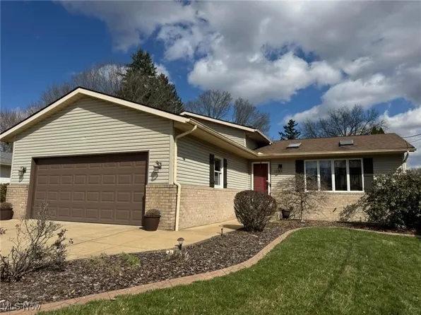 1204 Overridge Ave SE, North Canton, OH 44720