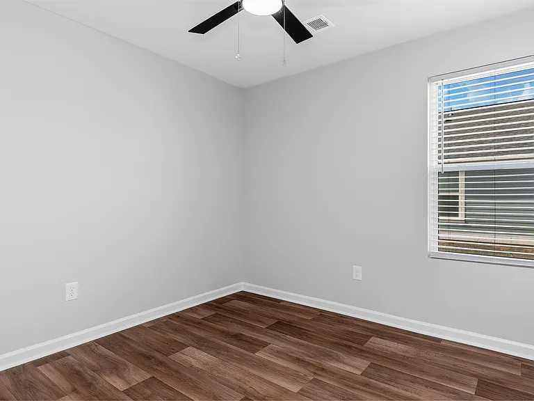 1239 English Oaks — Photo 29
