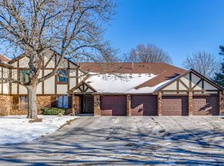 1025 Cottonwood Ct APT 1B, Wheeling, IL 60090