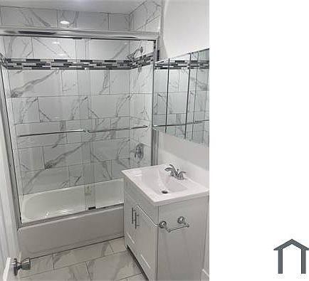 4th image of 12215 216th St APT 1