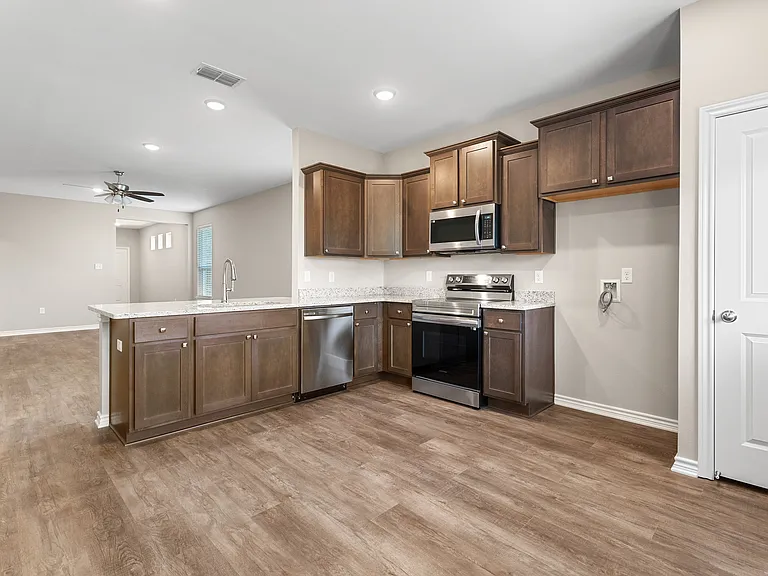 309 Maplewood Cir — Photo 9