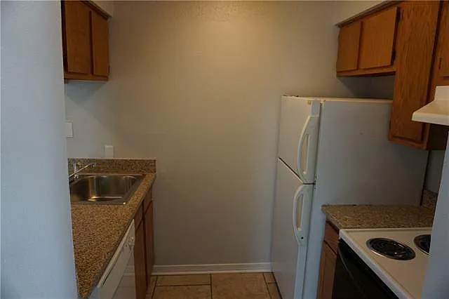 4218 Hessmer Ave #214 — Photo 7