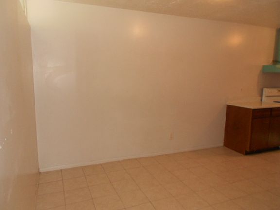 5th image of 517 S 1100 E APT 7
