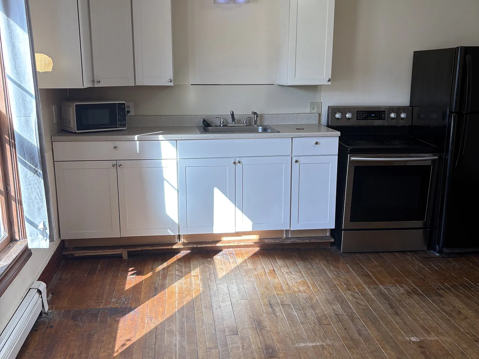 12 Hall Ave - 1A — Photo 4