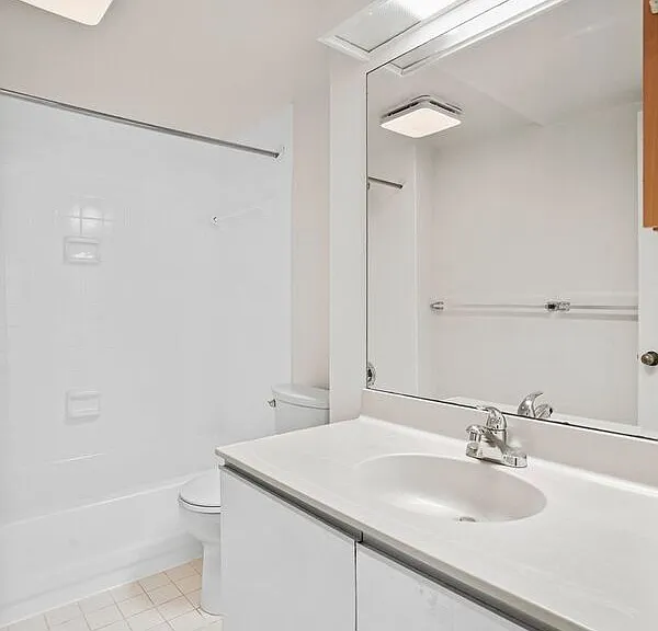 1825 T St NW #304 — Photo 19