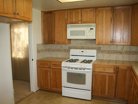3rd image of 1646 La Mesa Dr