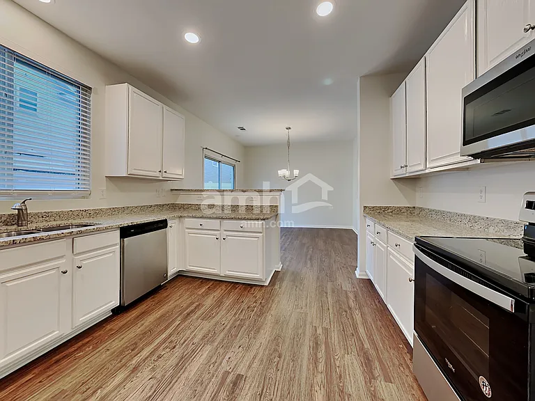 3840 Holliwell Pass — Photo 3