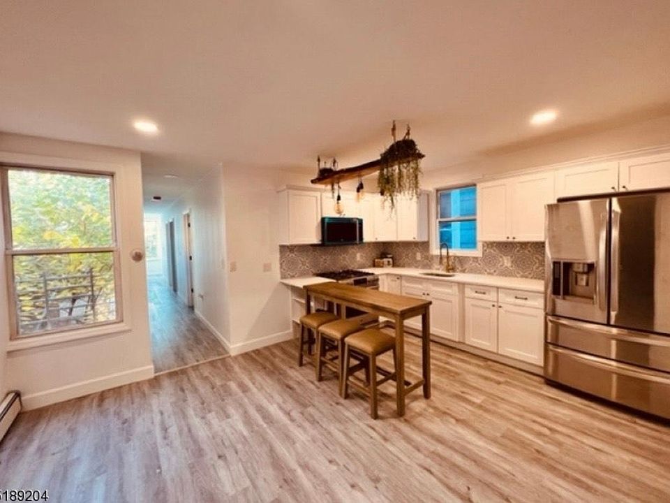 209 Parker St Newark, NJ, 07104 Apartments for Rent Zillow