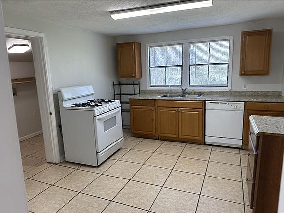 Kitchen, when entering from dining room