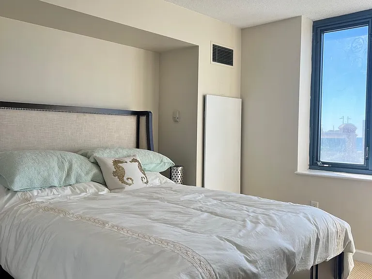526 Pacific Ave #2203 — Photo 8