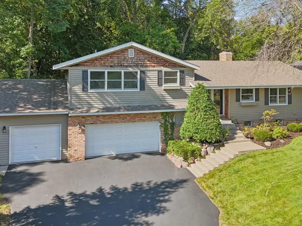 2508 Cheyenne Cir, Minnetonka, MN 55305