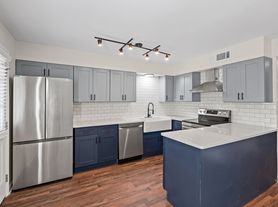Fairfax Manor Townhomes