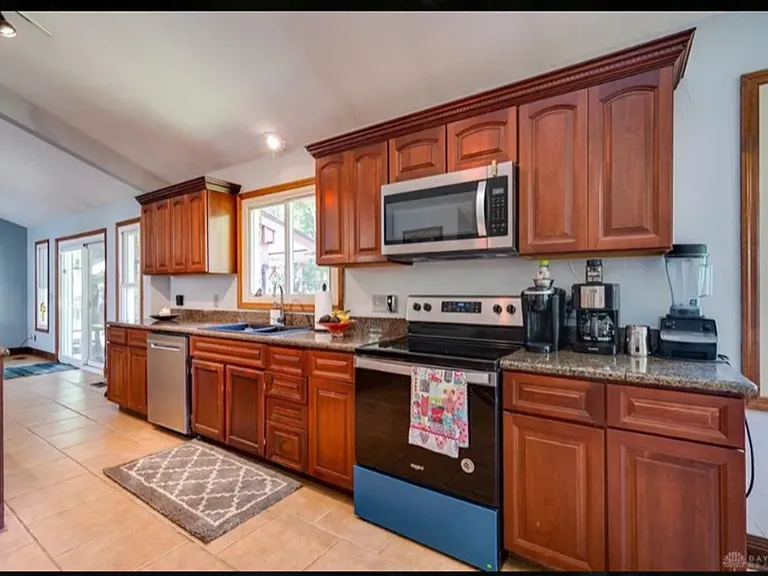 8881 Evan Ct — Photo 5